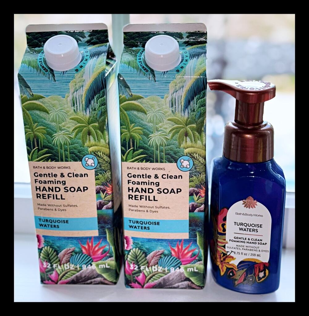 Bath & Body Works Turquoise Waters 8.75oz Foaming Hand Soap + 32oz Refill x2